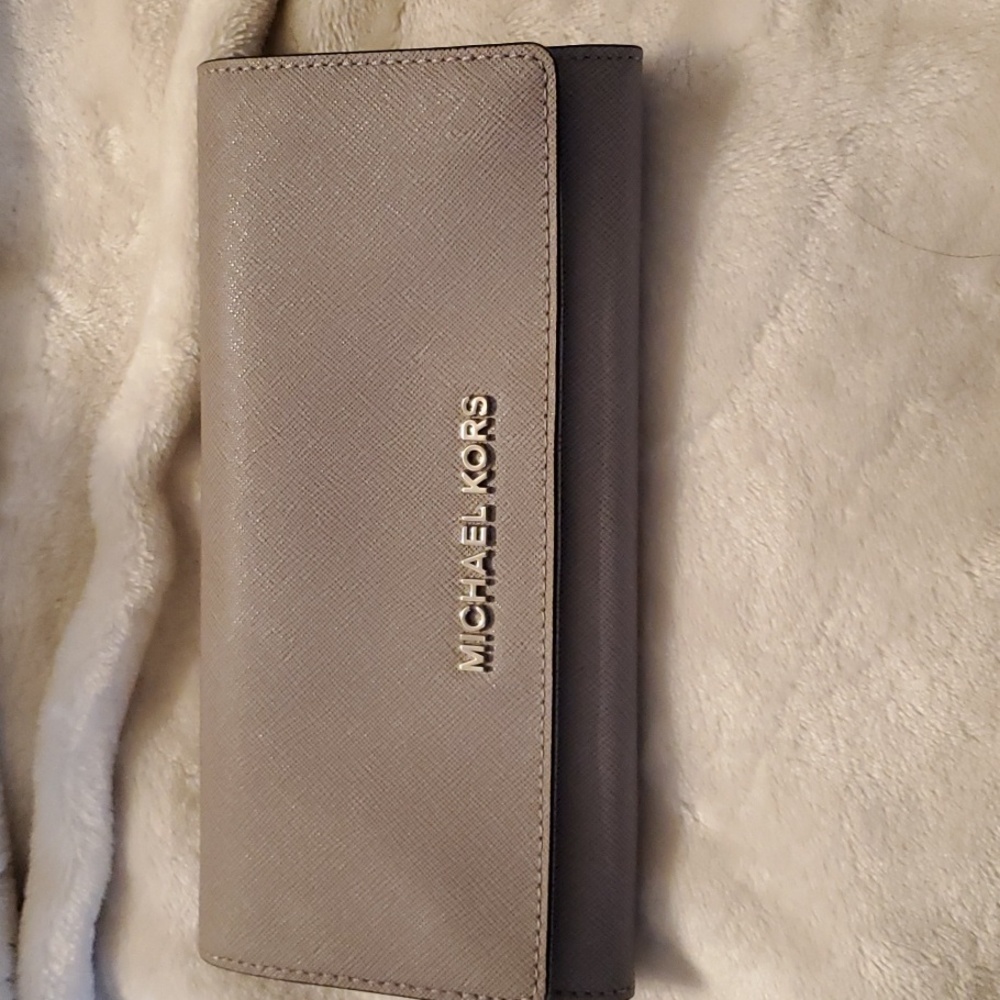 Michael Kors wallet